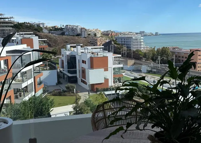 Luxurious With Ocean Views Апартаменти *