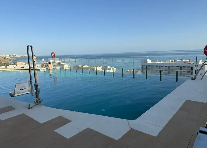 Luxurious With Ocean Views * Фуенхірола