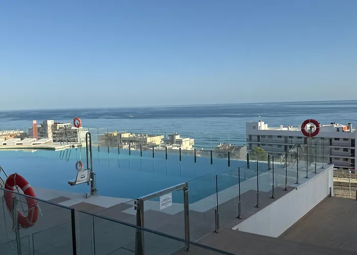 Апартаменти Luxurious With Ocean Views *