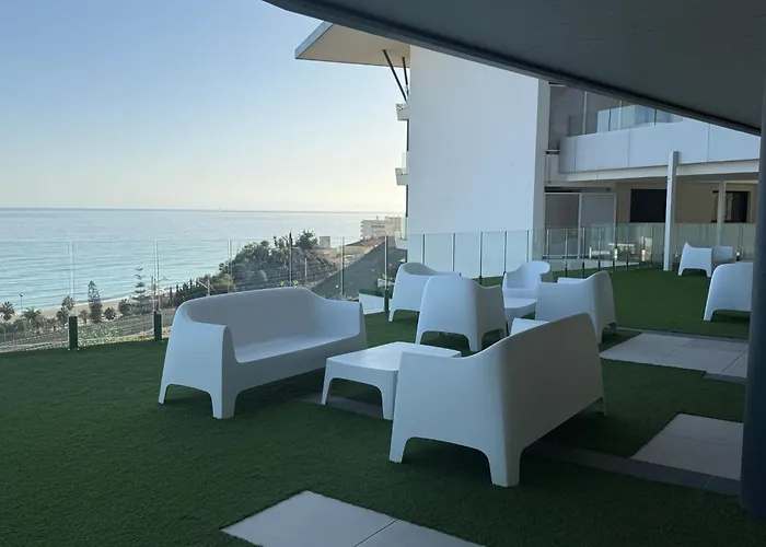 Luxurious With Ocean Views *