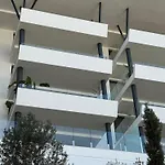 Апартаменты Luxurious With Ocean Views *