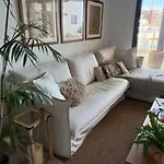 Апартаменты Luxurious With Ocean Views