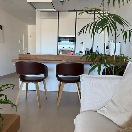 Luxurious Fuengirola With Ocean Views *