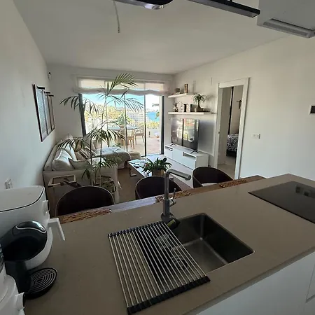 Luxurious Fuengirola With Ocean Views מיחאס