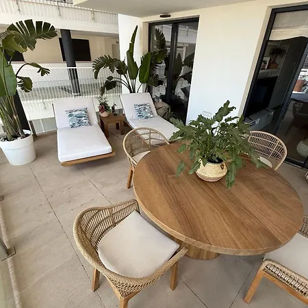 Luxurious With Ocean Views Фуэнхирола