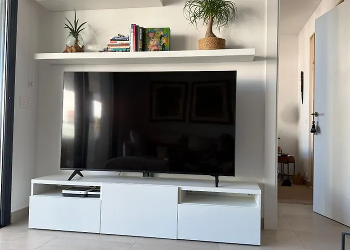 Luxurious With Ocean Views