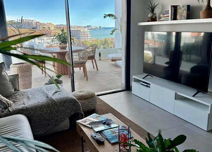 Luxurious With Ocean Views Lägenhet *