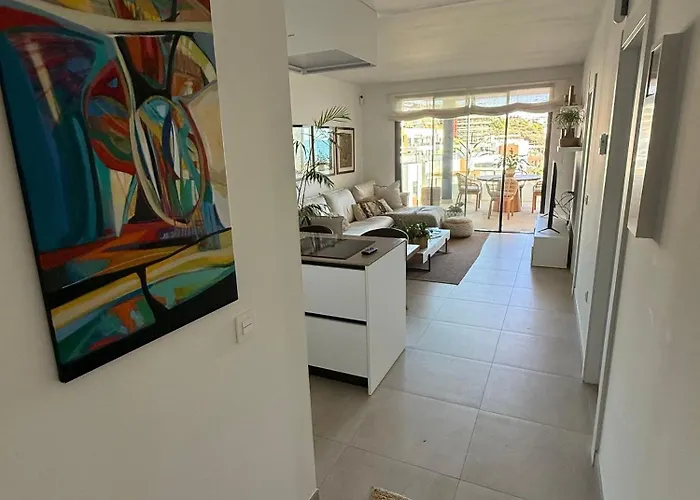 Lägenhet Luxurious With Ocean Views