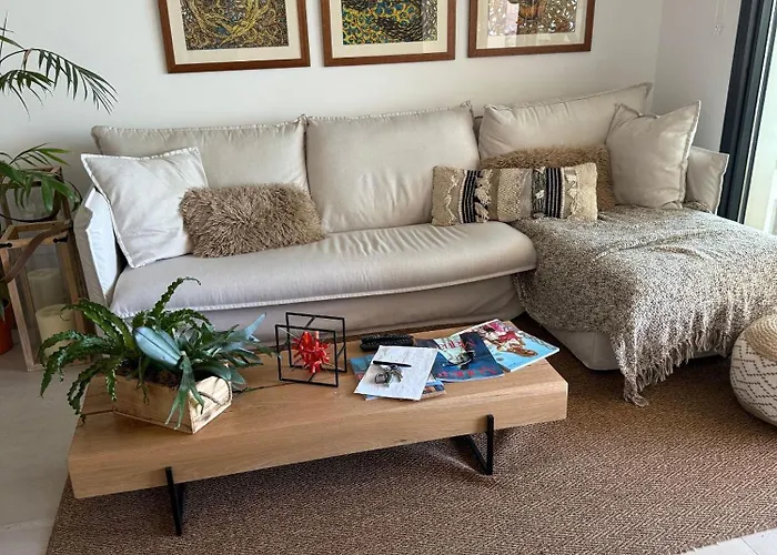 Luxurious With Ocean Views Lägenhet